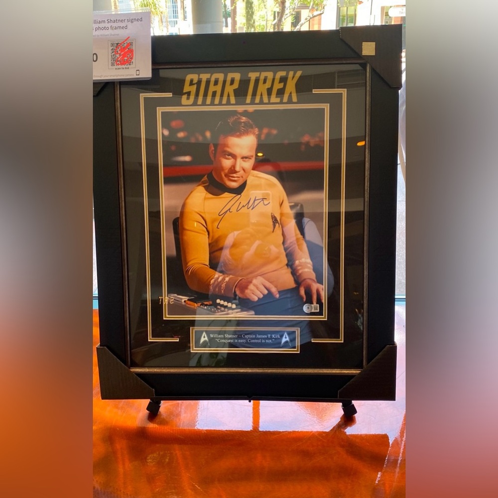 Star Trek William Shatner signed original autograph
11x14 photo framed